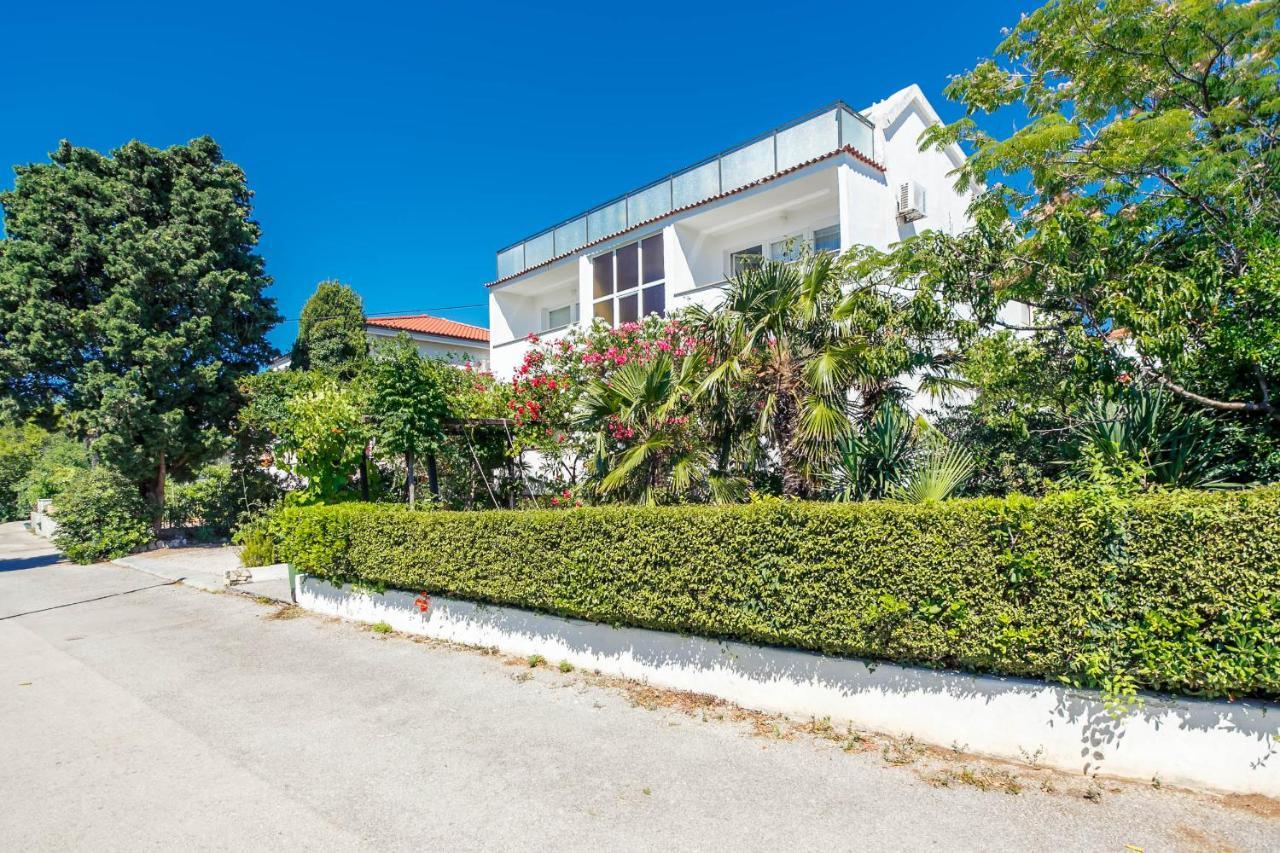 קרק Guesthouse Ivkovic מראה חיצוני תמונה