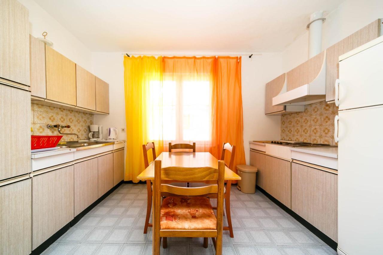 קרק Guesthouse Ivkovic מראה חיצוני תמונה