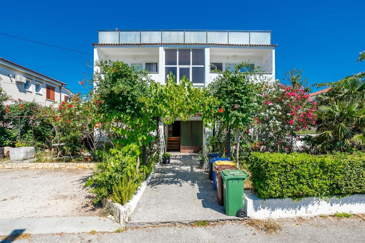 קרק Guesthouse Ivkovic מראה חיצוני תמונה