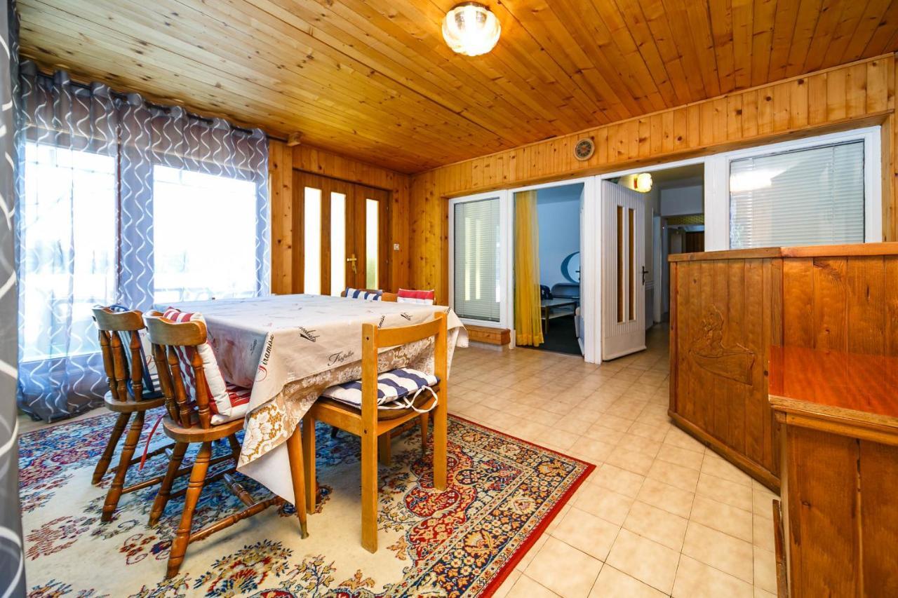 קרק Guesthouse Ivkovic מראה חיצוני תמונה