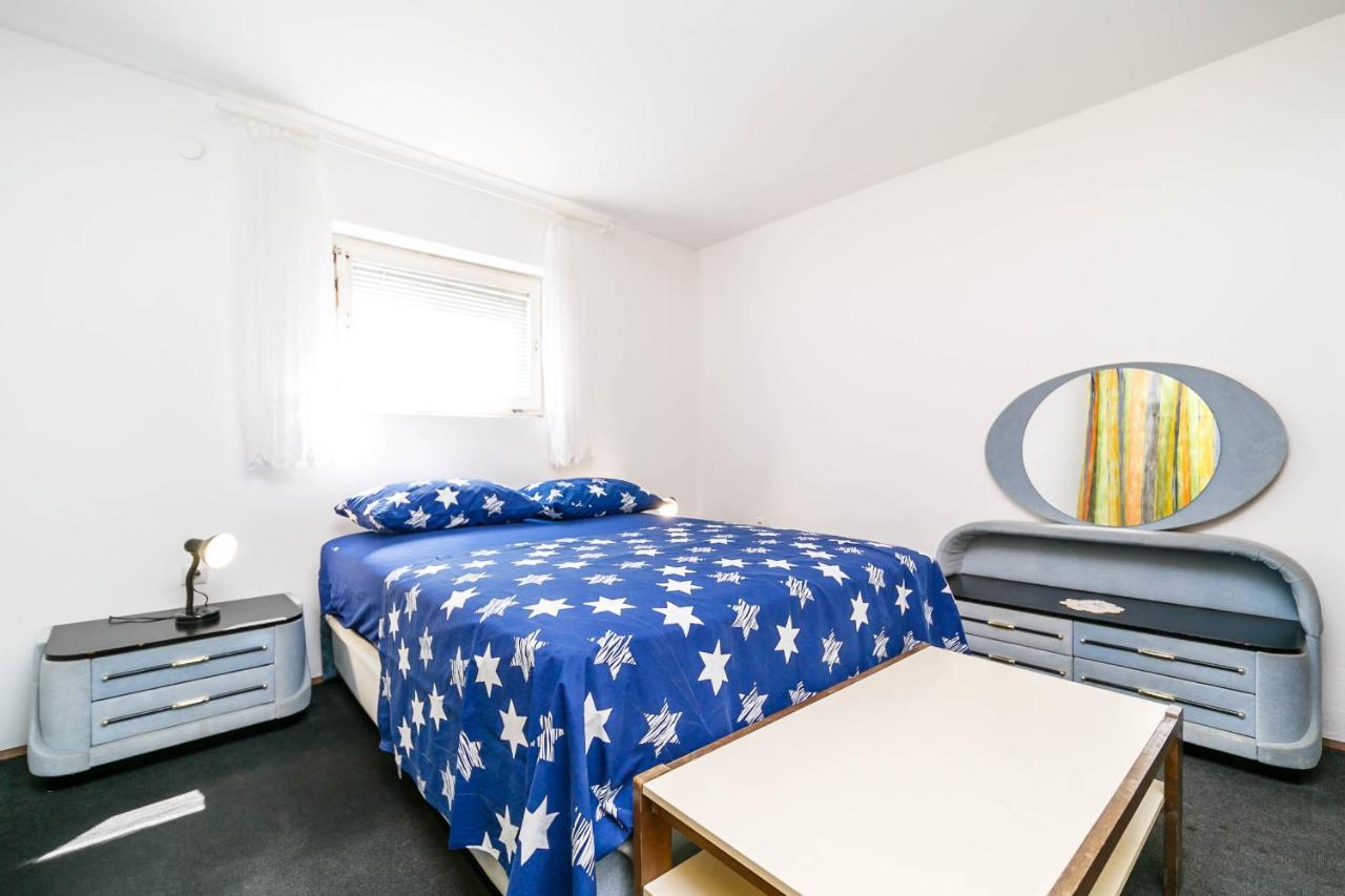 קרק Guesthouse Ivkovic מראה חיצוני תמונה